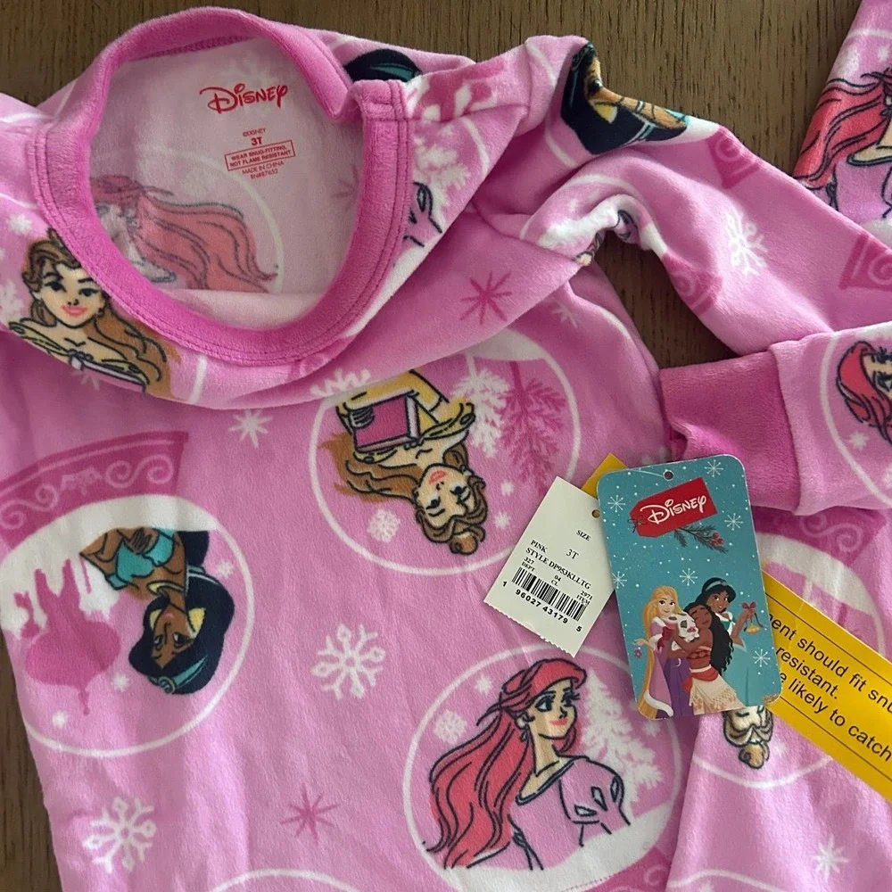 Disney Princess Pajamas Set 3T - New with Tags - Super Soft!